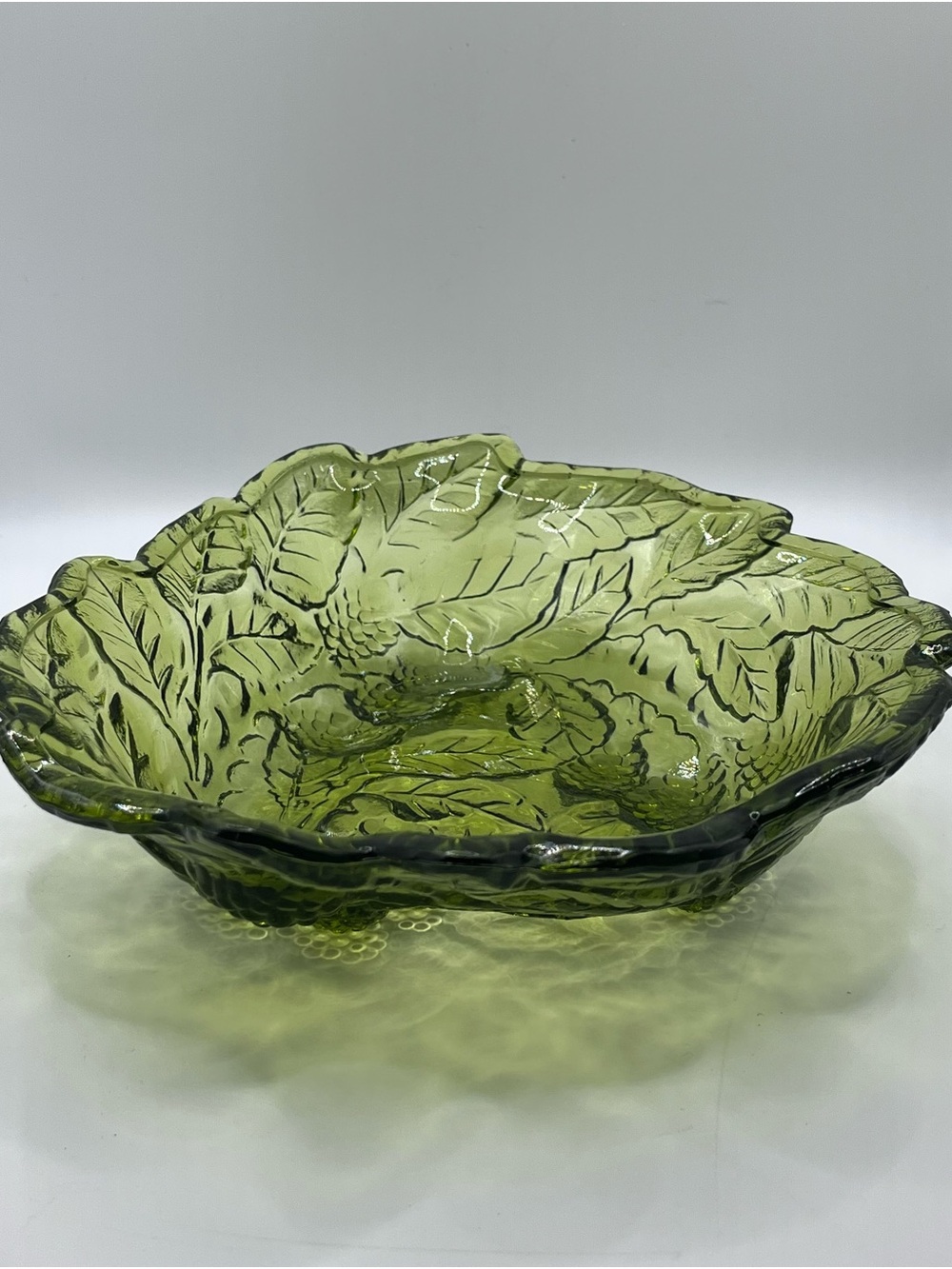 Set of 2 Vintage Indiana Glass Green Grape Leaf Serving Bowls